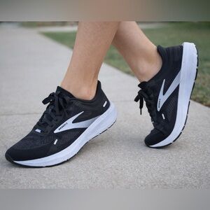 Brooks Ghost 15 Running Shoes Women’s 10.5 Black/Lavender Style 1203731B060